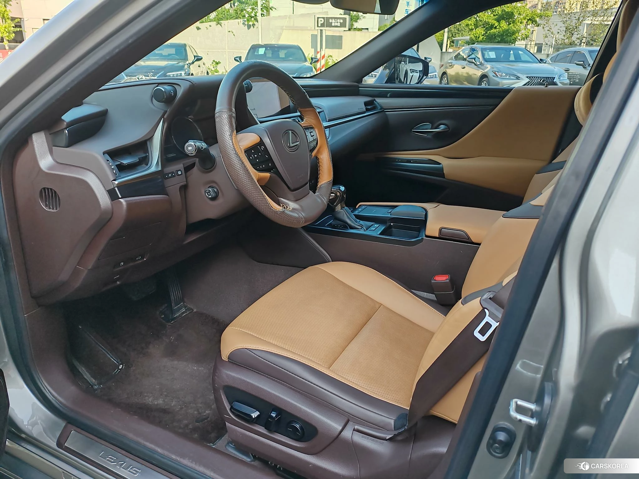 Lexus ES 2021 Серебристо-серый из Китая, фото 6