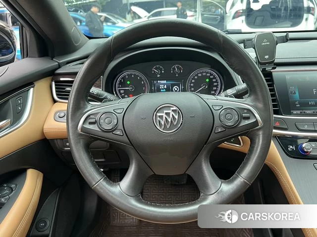 Buick Lacrosse id 4234843 из Китая 23