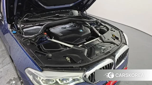 BMW 5 Series (G30) id 3238734 из Кореи 16