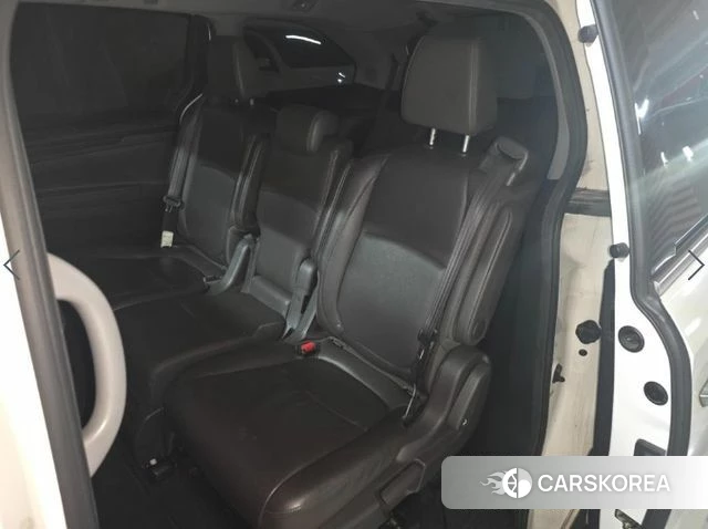 Honda Odyssey 2019 Белый из Кореи, фото 6