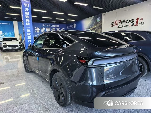 Tesla Model Y 2025 Темно-серый из Китая, фото 6