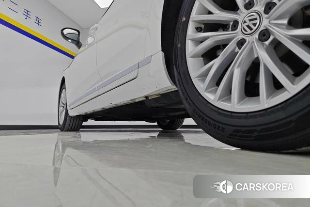 Volkswagen CC id 4236575 из Китая 13
