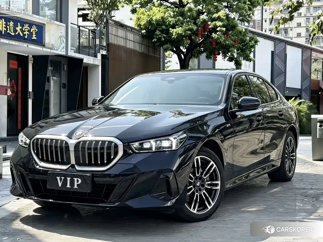 BMW 5 series 2025 Черный из Китая, фото 6