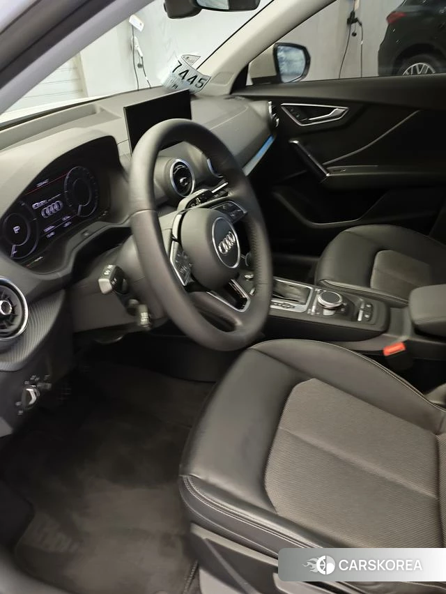 Audi Q2L e-tron id 4219641 из Китая 12