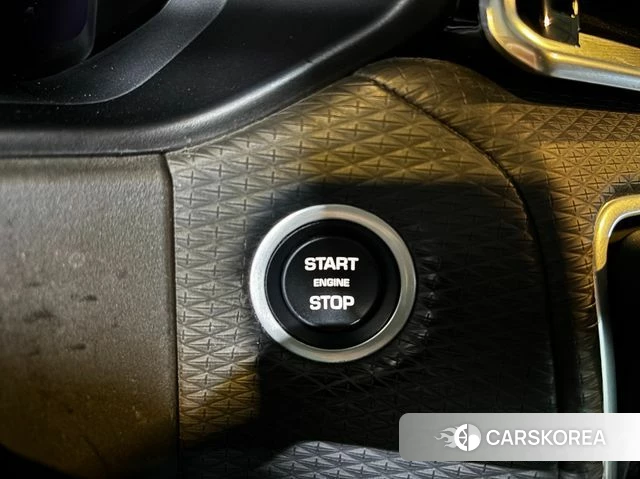 Land Rover Range Rover Velar id 4206646 из Кореи 15