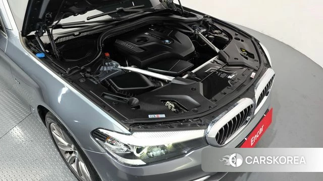 BMW 5 Series (G30) id 4188463 из Кореи 16