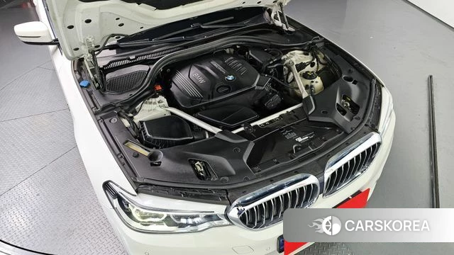 BMW 5 Series (G30) id 4251308 из Кореи 16