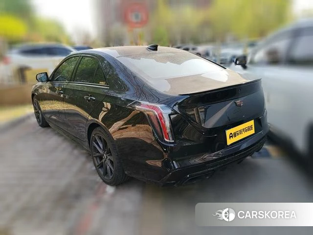 Cadillac CT4 2022 Черный из Китая, фото 6