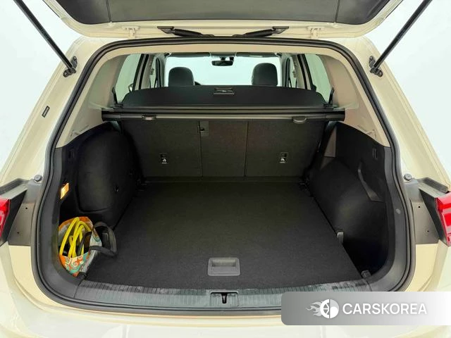 Volkswagen Tiguan L PHEV id 3889108 из Китая 23
