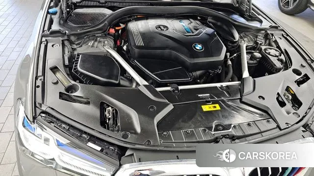 BMW 5 Series (G30) id 3708233 из Кореи 16