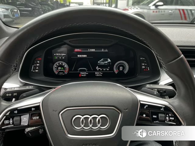 Audi A6L id 3957617 из Китая 16