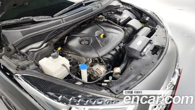 Hyundai The New i40 Salun id 2860651 из Кореи 16