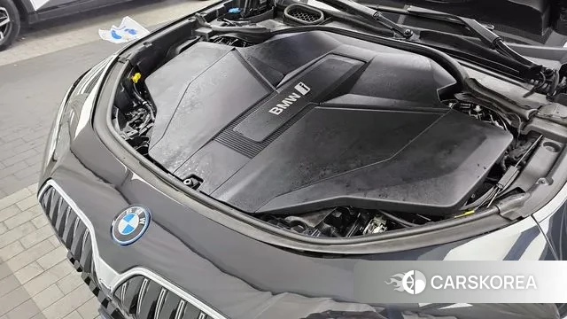 BMW i7 (G70) id 3022277 из Кореи 16