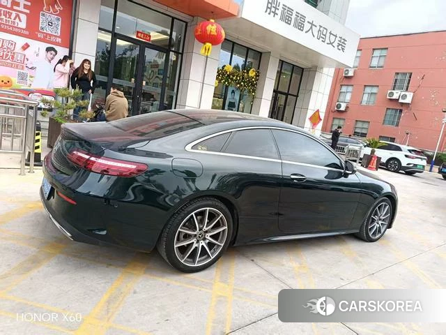 Mercedes-Benz E-class (imported) 2023 Зеленый из Китая, фото 6