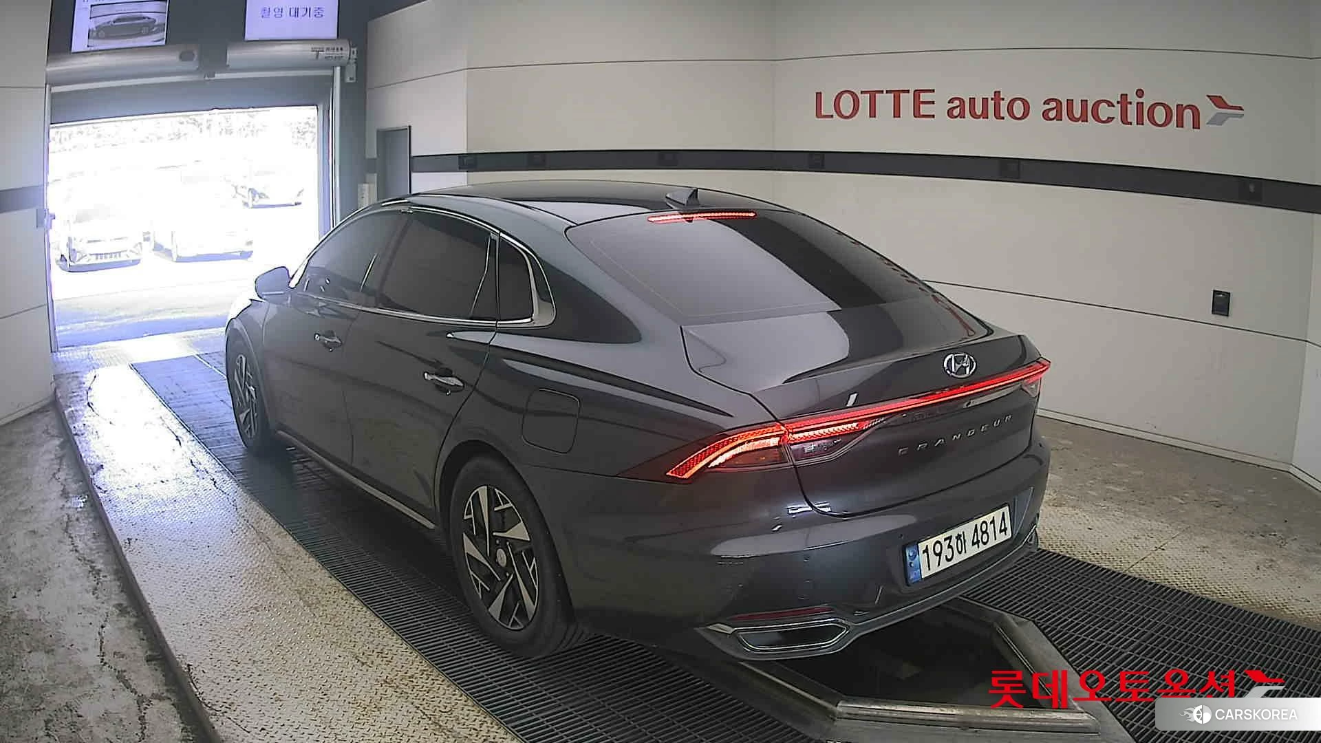 Hyundai Grandeur Hybrid id 4902565 из Кореи 34