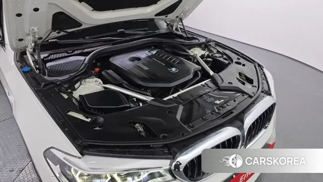 BMW 5 Series (G30) id 3552710 из Кореи 16