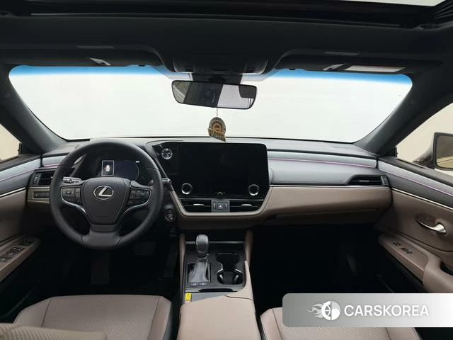 Lexus ES id 4259796 из Китая 16