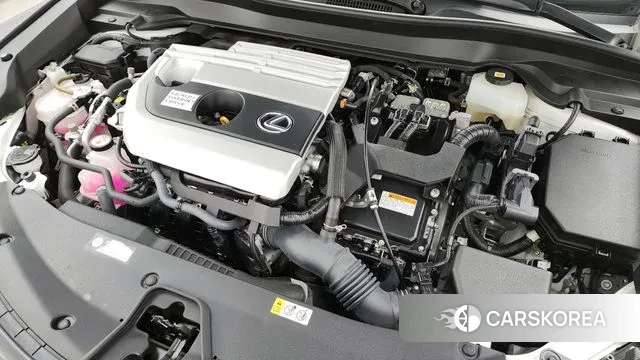 Lexus UX250h id 3524683 из Кореи 16