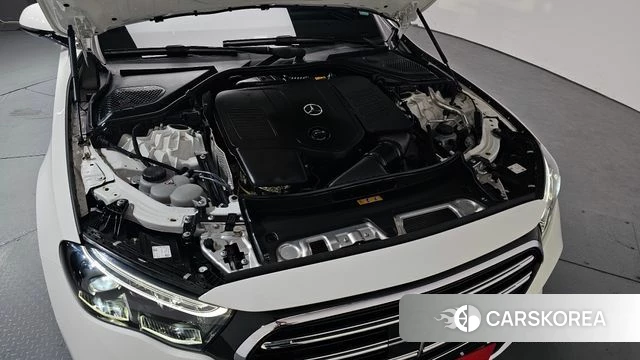 Mercedes-Benz E-Class W214 id 3963579 из Кореи 16