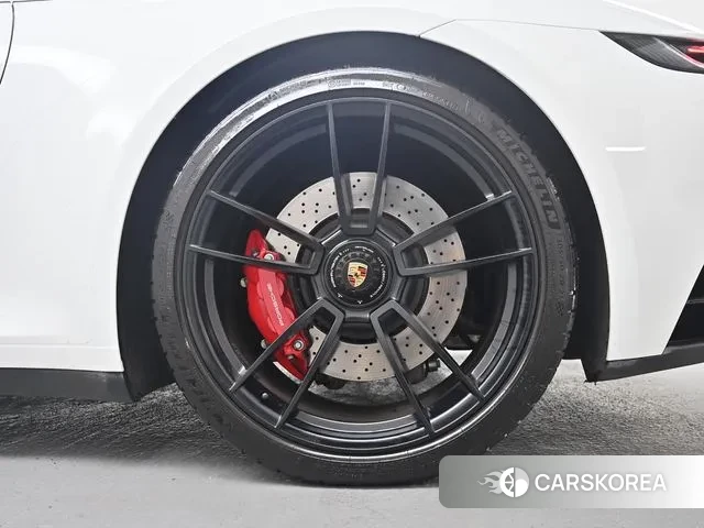 Porsche 911(992) id 3196013 из Кореи 16