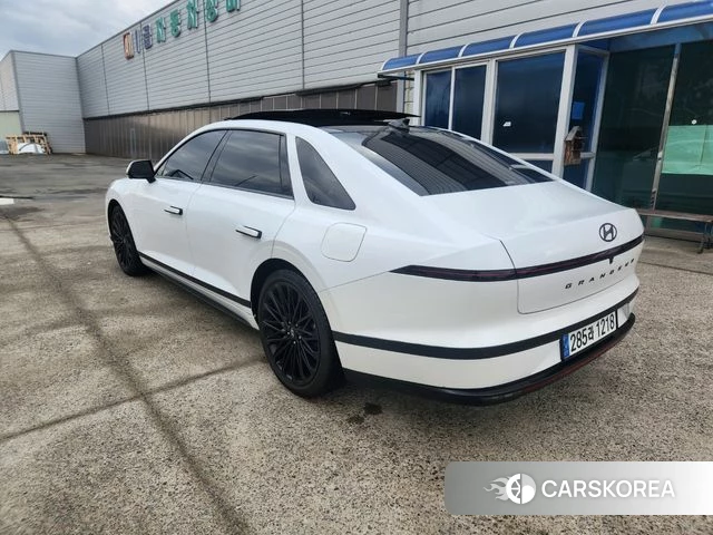 Hyundai Grandeur Hybrid (GN7) id 3889213 из Кореи 16