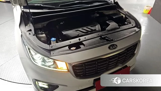 Kia The New Carnival id 3302929 из Кореи 16