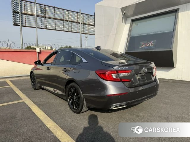 Honda Accord id 4260615 из Китая 12