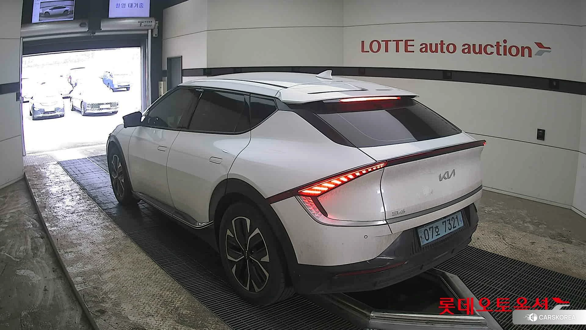 Kia EV6 id 3888405 из Кореи 33