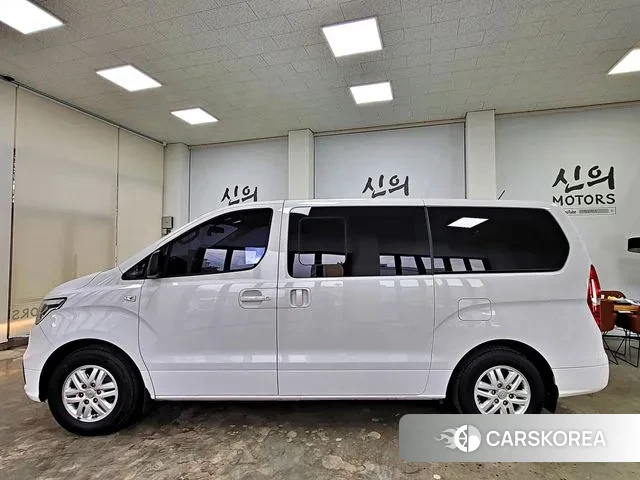 Hyundai The New Grand Starex id 3595404 из Кореи 16