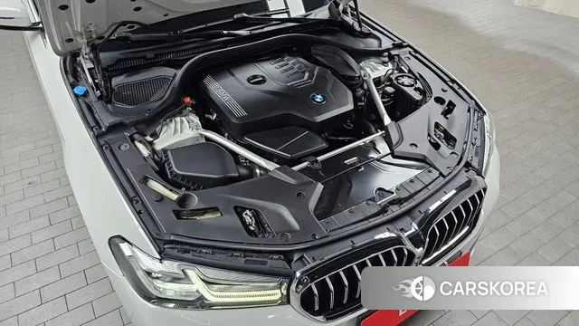 BMW 5 Series (G30) id 3360549 из Кореи 16