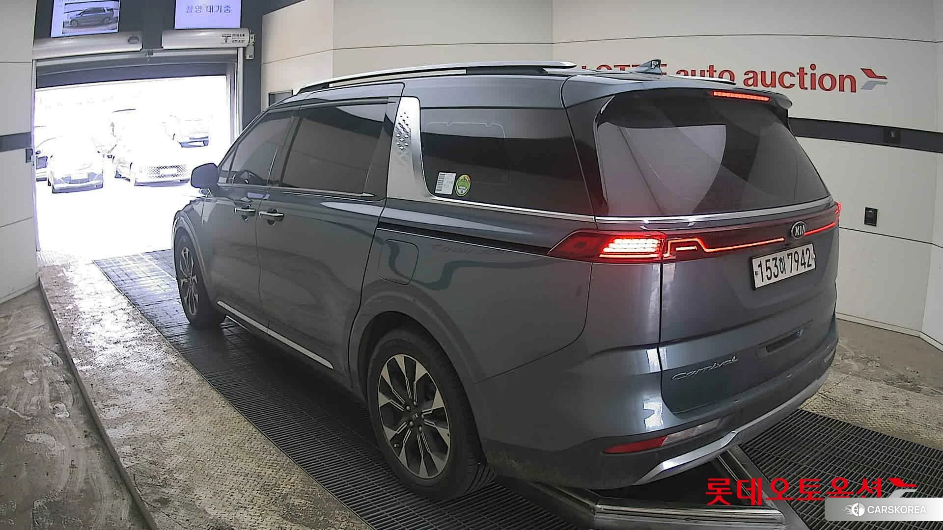 Kia Carnival id 3888379 из Кореи 34