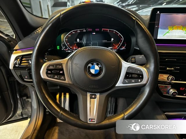 BMW 5 Series (G60) id 4549644 из Кореи 16