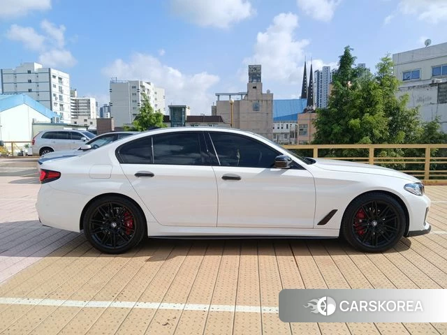 BMW 5 Series (G30) id 4626491 из Кореи 16