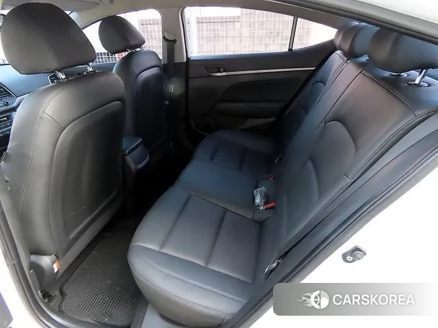 Hyundai Avante AD id 3728710 из Кореи 14