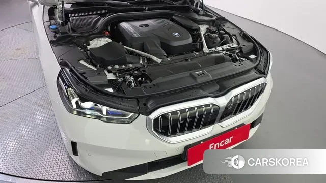 BMW 5 Series (G60) id 3457052 из Кореи 16