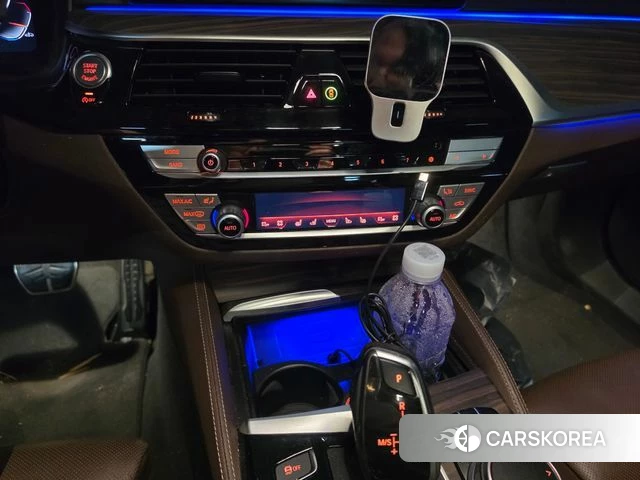 BMW 5 Series (G30) 2020 Белый из Кореи, фото 6