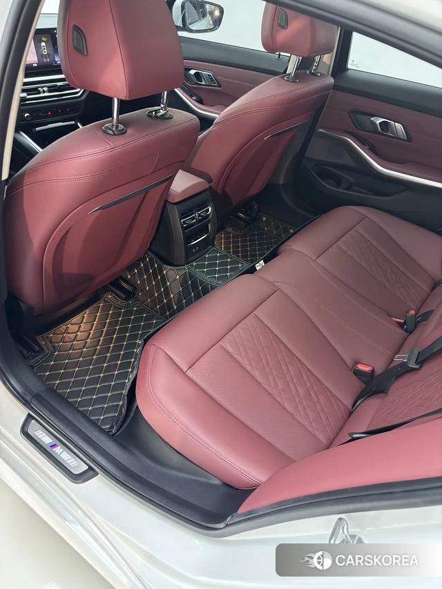 BMW 3 series id 4333178 из Китая 23