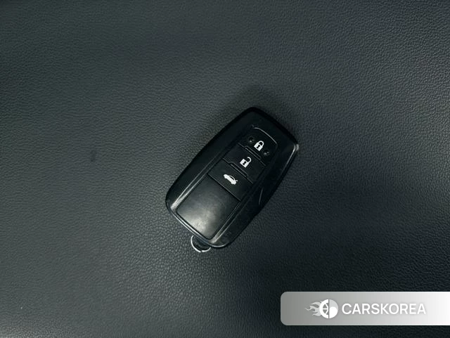 Toyota Corolla id 4254561 из Китая 16