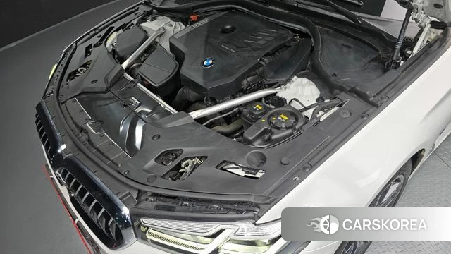 BMW 5 Series (G30) id 4422993 из Кореи 29