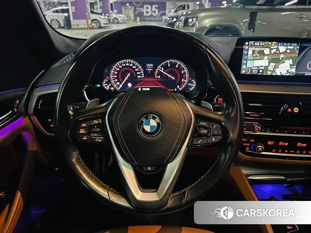 BMW 5 Series (G30) id 3045638 из Кореи 16