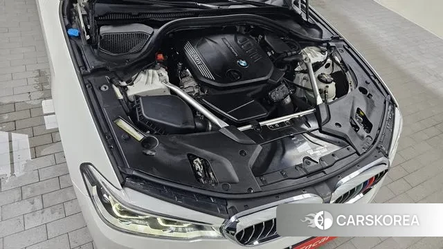 BMW 5 Series (G30) id 3050322 из Кореи 16