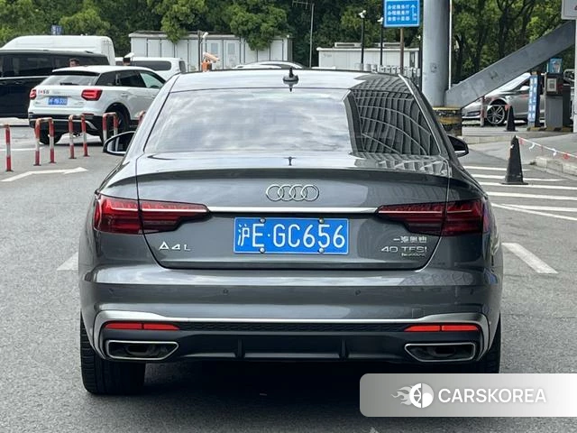 Audi A4L id 4240374 из Китая 11