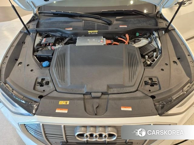 Audi e-Tron id 4635549 из Кореи 16