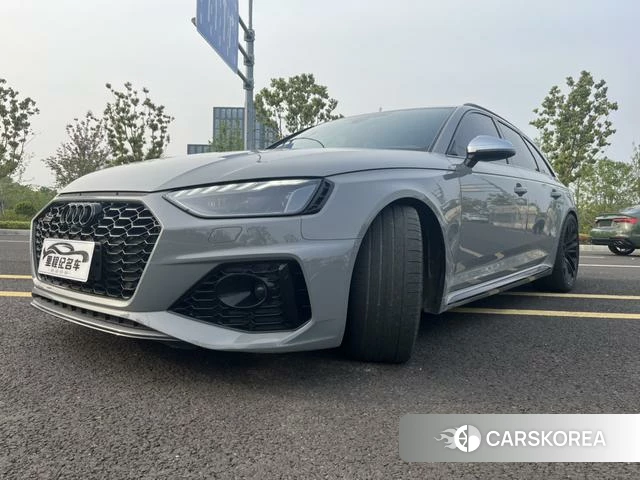 Audi RS 4 id 4241373 из Китая 11