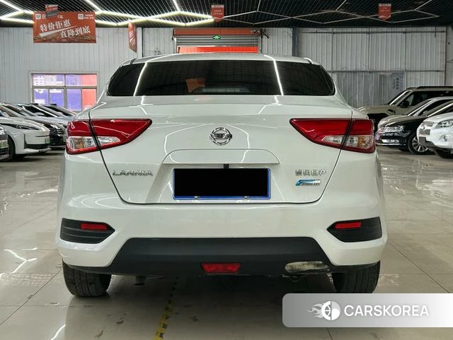 Nissan Bluebird 2021 Белый из Китая, фото 6