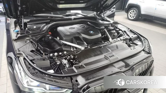 BMW 5 Series (G60) id 3442056 из Кореи 16