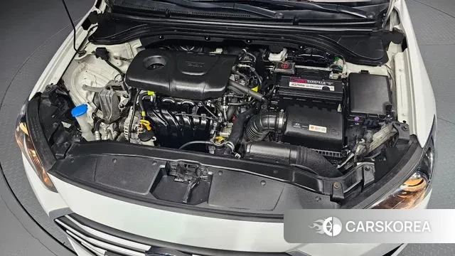 Hyundai Avante AD id 3714026 из Кореи 16