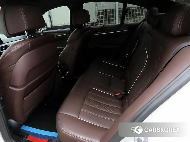 BMW 5 Series (G30) id 3916571 из Кореи 16