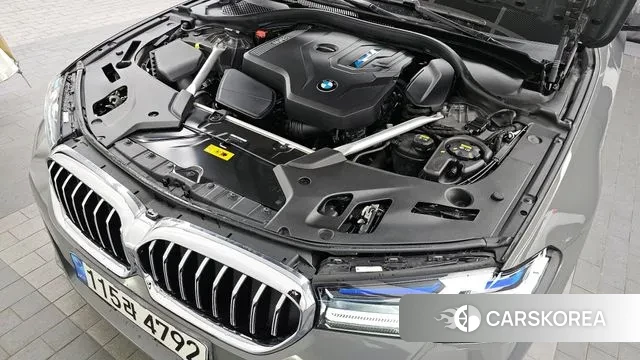 BMW 5 Series (G30) id 3708234 из Кореи 16