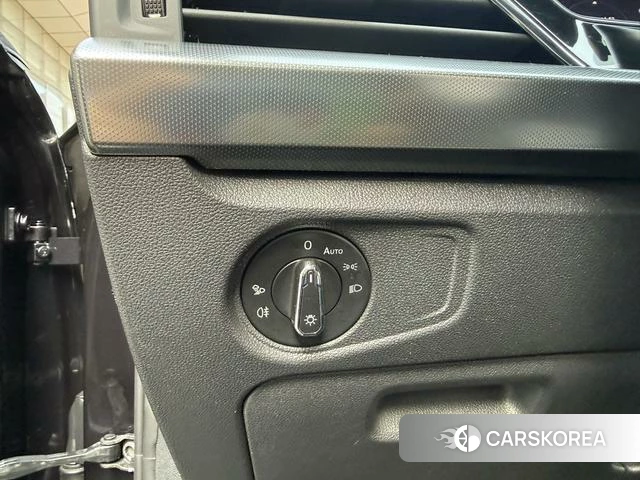 Volkswagen Passat id 4256084 из Китая 16